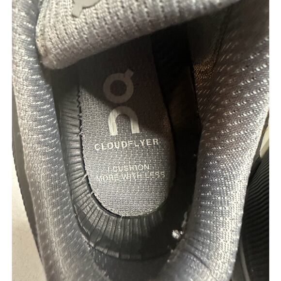 On Running Cloudflyer Women's Running Shoes Black/White US 8.5 - Picture 4 of 6